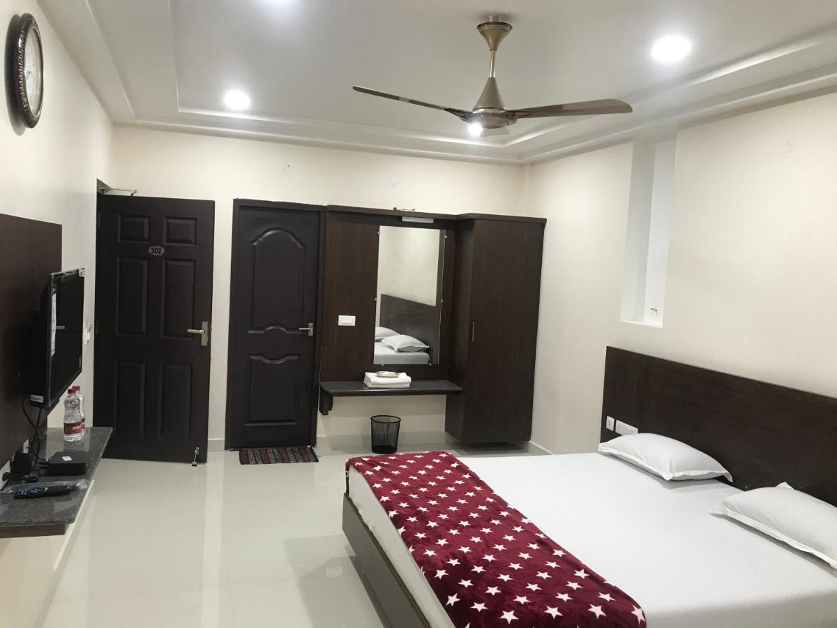 Sri Krishna Residency Hotell Eluru Exteriör bild