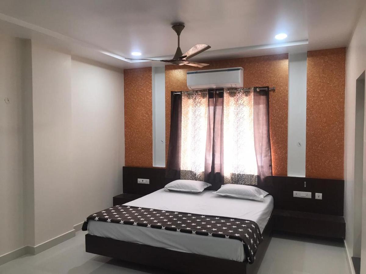 Sri Krishna Residency Hotell Eluru Exteriör bild