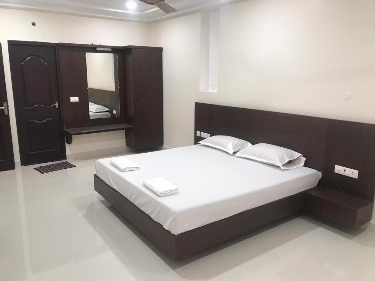 Sri Krishna Residency Hotell Eluru Exteriör bild